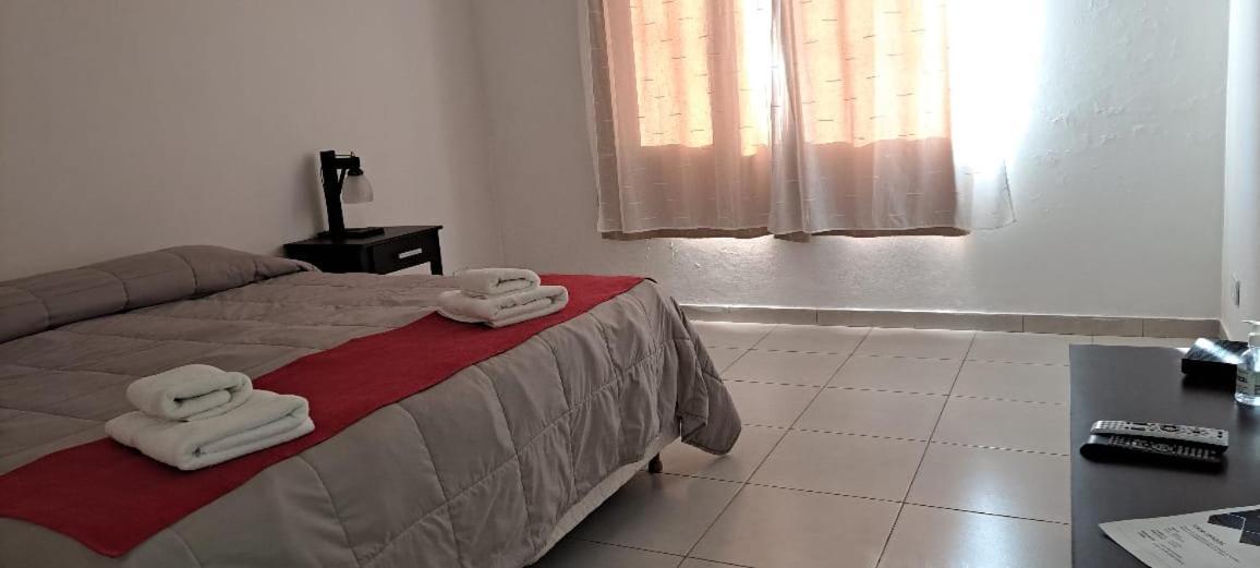 Newen Bed And Breakfast El Chalten Ngoại thất bức ảnh